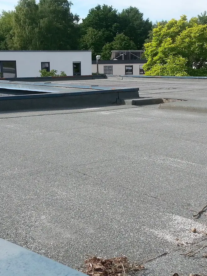 Flat garage roof covering